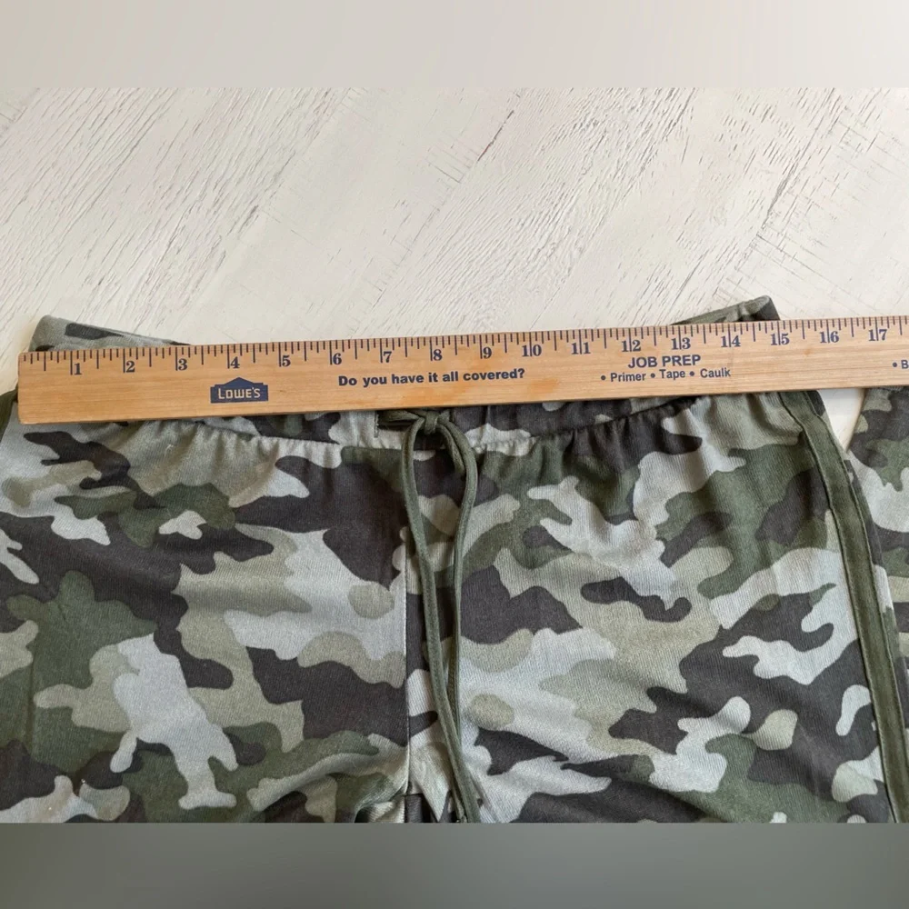 NWT Lucky Brand Women's 4 Piece Pajama Set, Tee, Tank, Short, & Pant Size Small - Picture 7 of 10